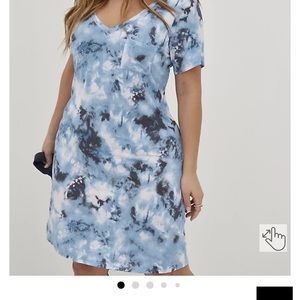 Torrid NWT Size 00 Blue Tie Dye T-Shirt Dress